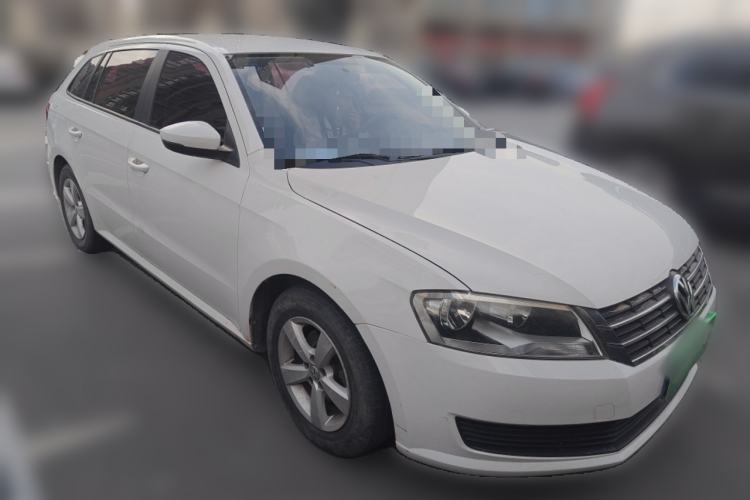 Used Volkswagen Gran Lavida 2013 1.6L Automatic Fashion Model Front Right 45 Deg