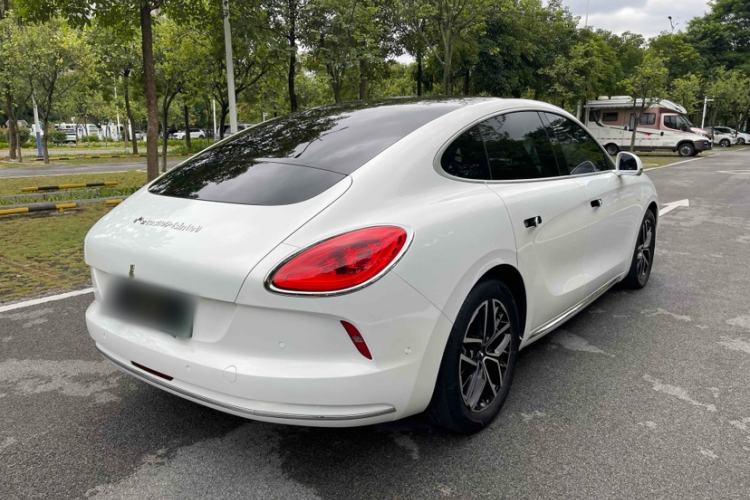 Used ORA Lightning Cat 2022 555 km Luxury Edition
