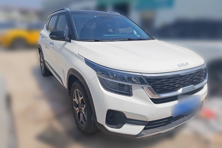 Used Kia KX3 2021 1.5L CVT Trend Edition Front Right 45 Deg