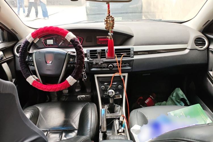 Used Roewe 550 2013 Classic Edition 550 1.8L Manual Luxury Model Center Console