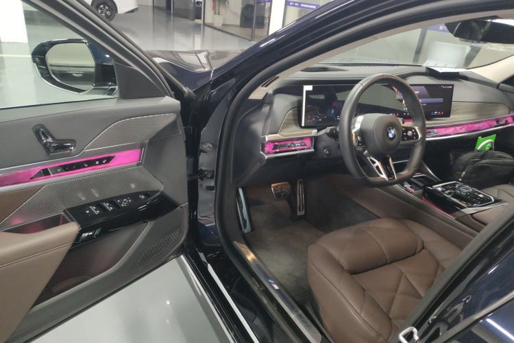 Used BMW 7 Series 2023 740Li Leading Model M Sport Package