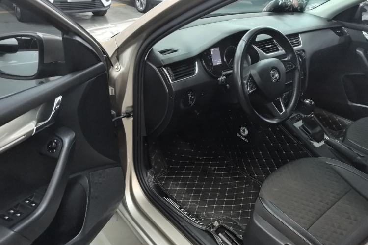 Used Skoda Octavia 2018 TSI230 DSG Luxury Edition
