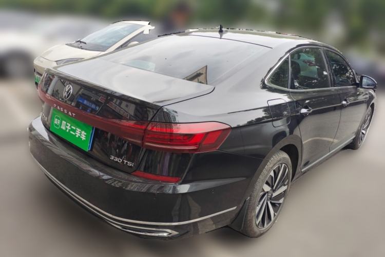 Used Volkswagen Passat 2022 330TSI Starry Luxury Edition
