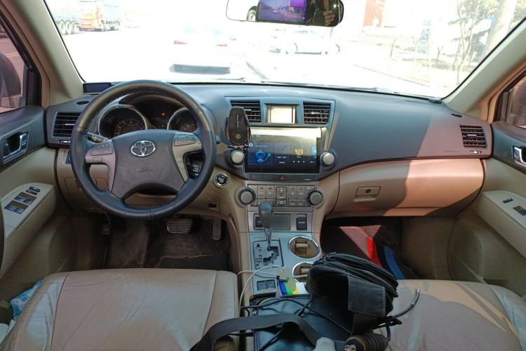 Used Toyota Highlander 2009 2.7L Two-Wheel Drive 7-Seater Luxury Edition