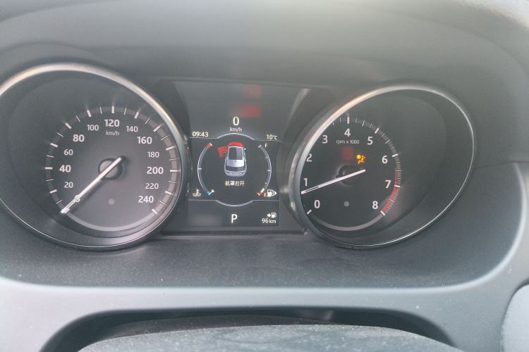 Used Land Rover Discovery Sport 2018 240 PS SE Version Instrument Cluster