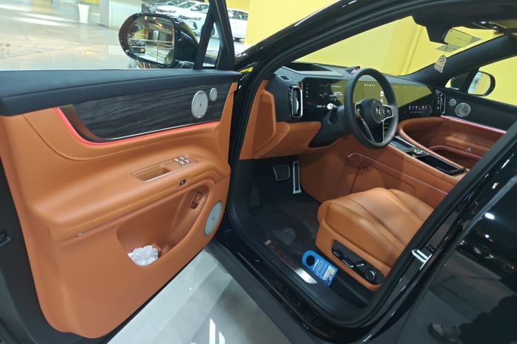 Used Hima AITO M9 2025 Extended-Range Ultra Version 52 kWh 6-Seater Driver Seat