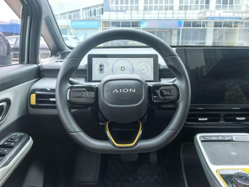 Used AION Y 2022 70 Intelligent Edition Lithium Iron Phosphate — 10