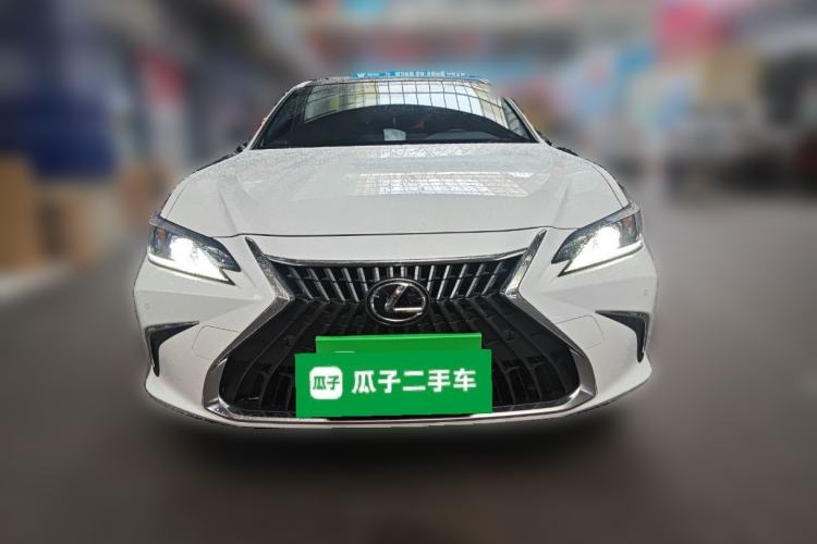 Used Lexus ES 2022 200 Excellence Edition
