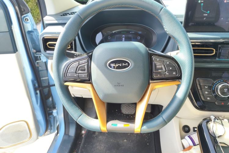 Used SWM Dahu EDi 2023 EDi 1.5L Luxury Model 7 Seats Steering Wheel