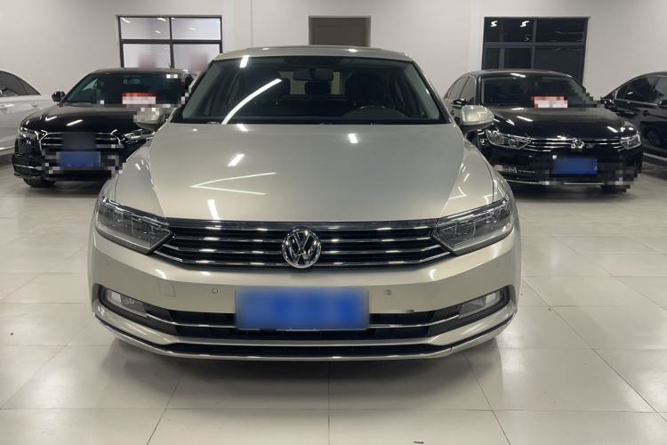 Used Volkswagen Magotan 2019 330TSI DSG Leading Model China VI Standard
