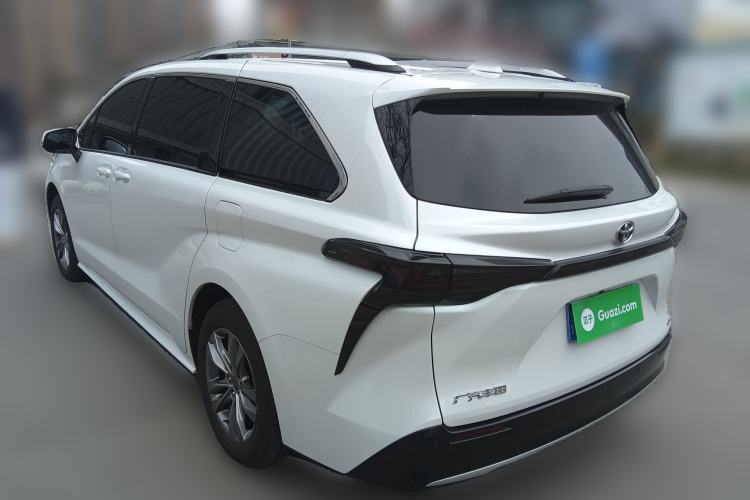 Used Toyota Sienna 2026 Model 2.5L Dual-Engine Two-Wheel-Drive Comfort Edition