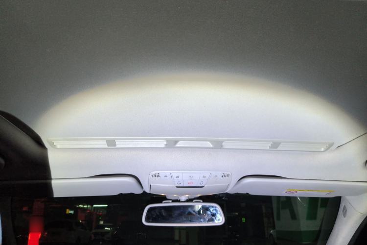 Used Mercedes-Benz C-Class 2016 C 180 L Sport Edition Headliner