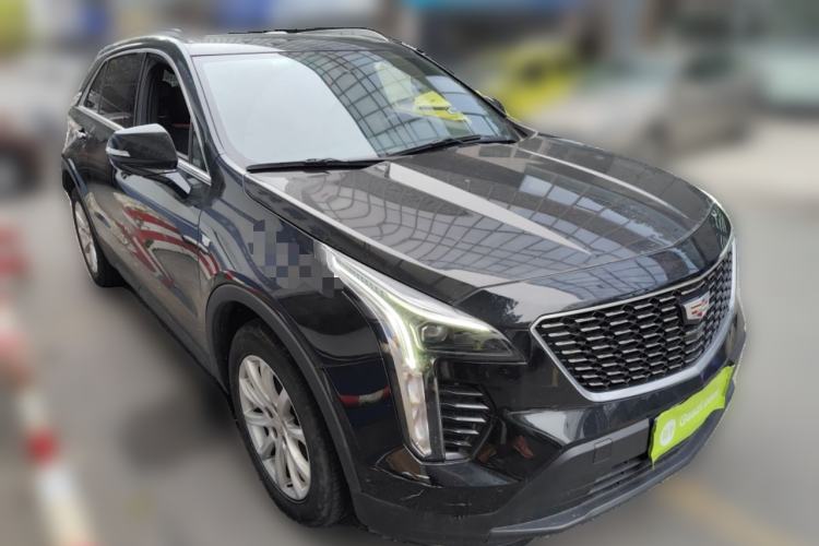 Used Cadillac XT4 2021 28T Two-Wheel Drive Tech Edition Front Right 45 Deg