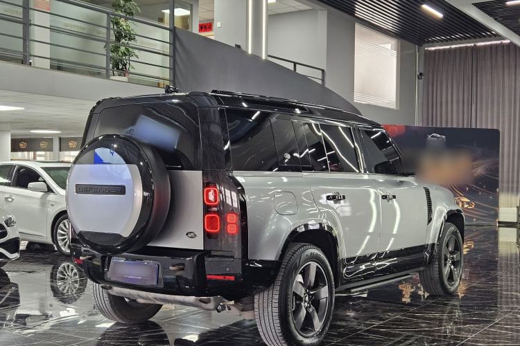 Used Land Rover Defender 2023 Facelift 110 3.0T P400 X-DYNAMIC HSE Exterior 3