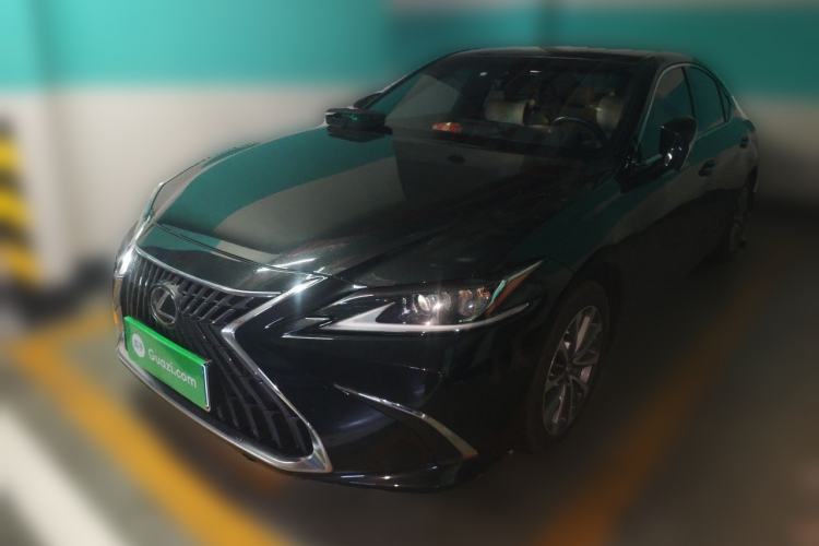 Used Lexus ES 2022 300h Excellence Edition