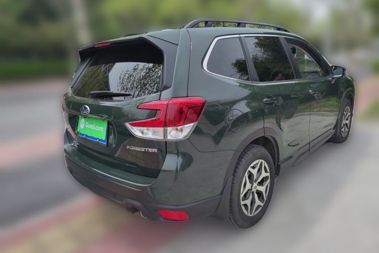 Used Subaru Forester 2022 2.0i AWD Luxury Edition Rear Right 45 Deg