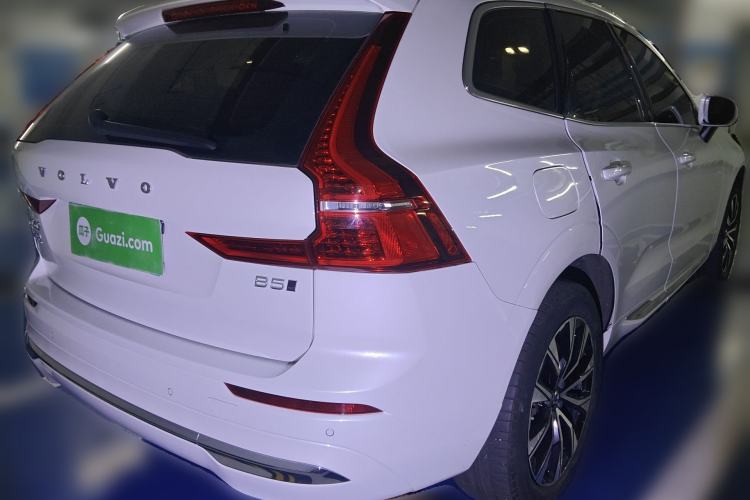 Used Volvo XC60 2023 B5 4x4 Smart Luxury Edition Rear Right 45 Deg