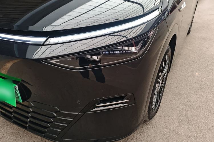 Used XPeng X9 2025 650 Long-Range Max