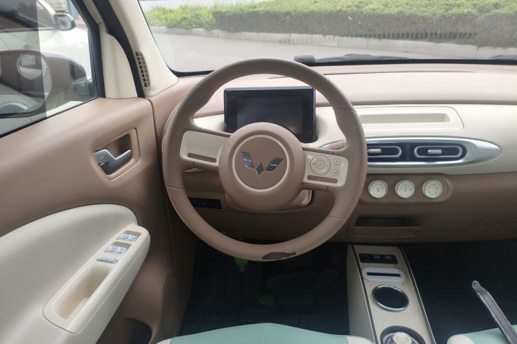 Used Wuling Hongguang MINIEV 2025 Four-Door Version Advanced Edition
