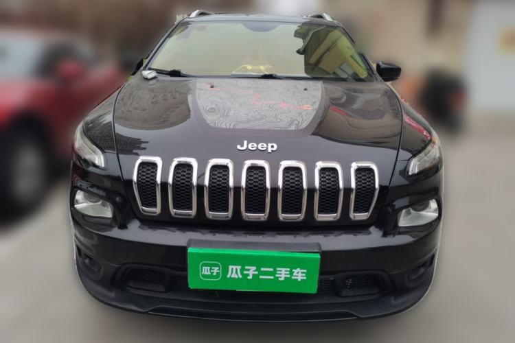 Used Jeep Cherokee 2016 2.4L Leading Edition
