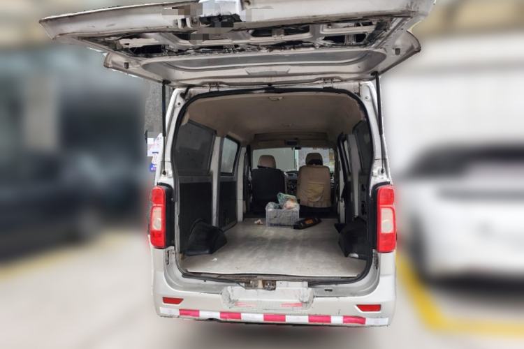 Used CHANGAN KAICHENG Ruixing M80 2018 1.5L Base Model Van Semi-Blind Window Flat Roof Rear-Hinged Doors 4G15S