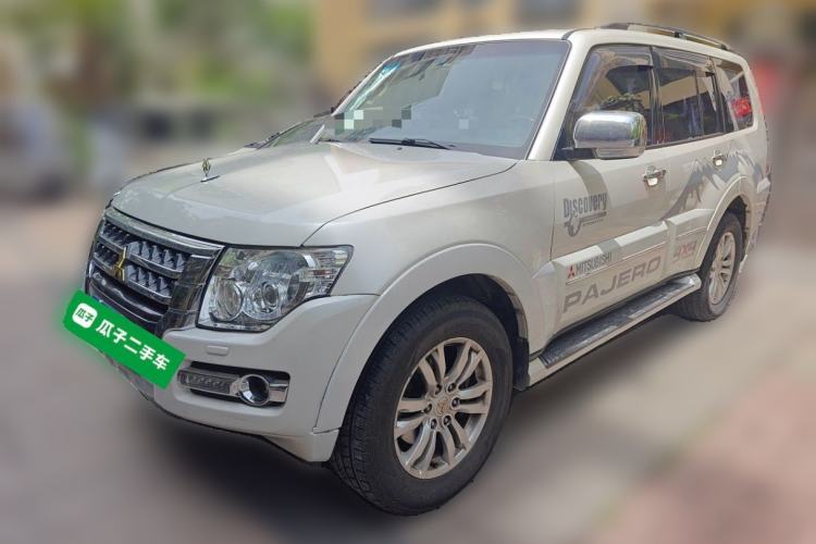 Used Mitsubishi Pajero 2018 V97 3.8L 5-Door GLS Sunroof Dual Differential – Middle East