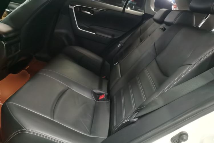 Used Toyota Wildlander 2020 2.0L CVT 4x4 Luxury Edition