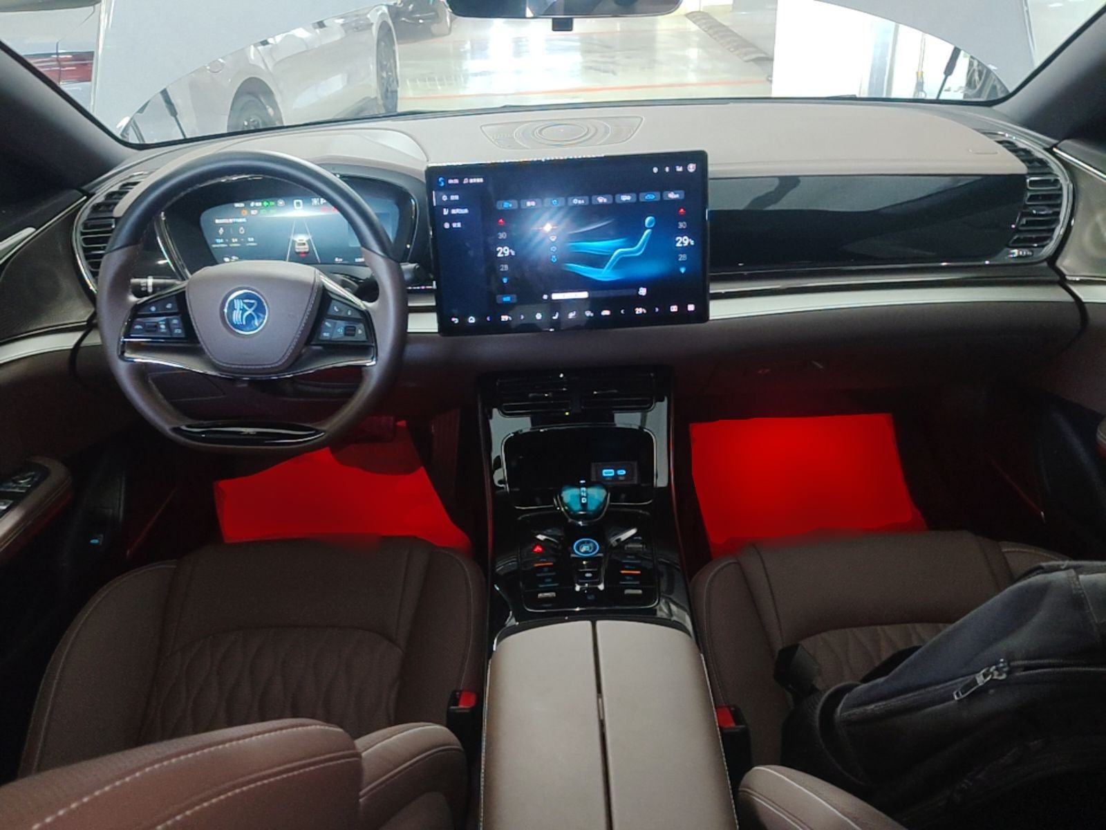 BYD Han 2025 DM-i 125KM Elite Model — снимка 12