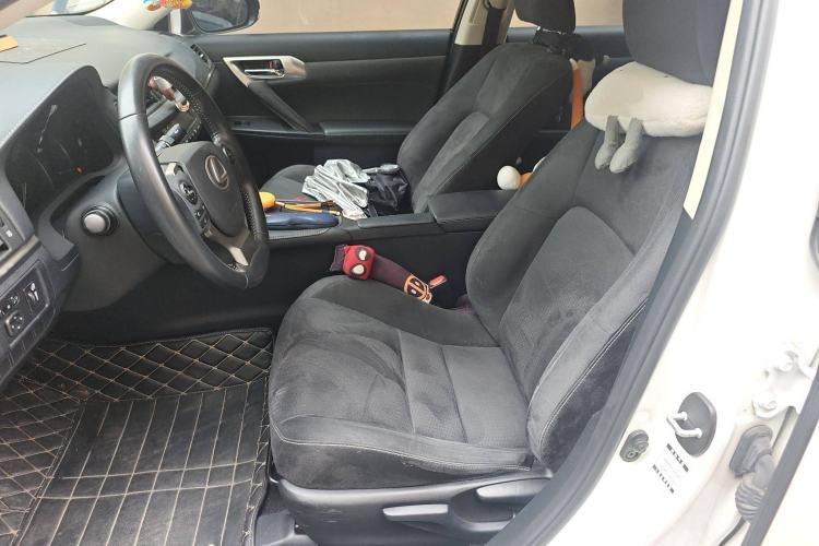 Used Lexus CT 2017 CT200h Elite Edition Monotone China VI