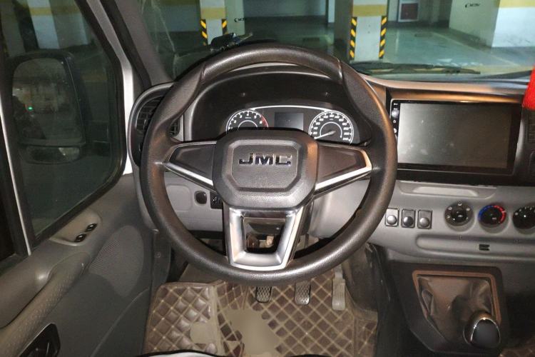 Used JMC Transit 2019 2.8T Commercial Version Short Wheelbase Mid-Roof 6-Seater China VI JX493