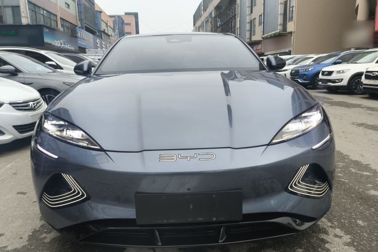 Used BYD Seal 2022 550 km Standard Range Rear-Wheel Drive Prestige Version