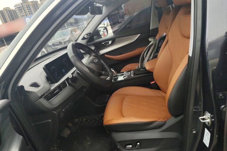 Used Chery Tiggo 8 PLUS 2021 290TGDI DCT Luxury Edition
