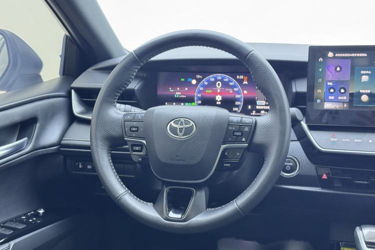 Used Toyota Camry 2024 Dual-Motor 2.0 HXS Sport Plus Edition Interior 4