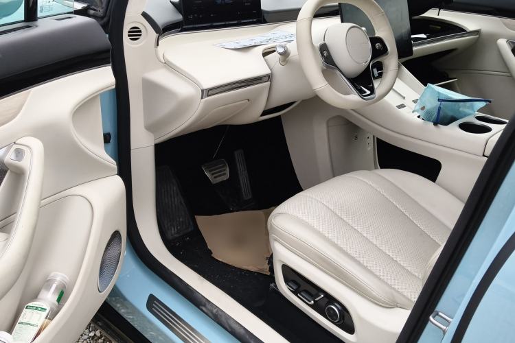 Used Hima Luxeed R7 2025 Range-Extended Version 251 km Max
