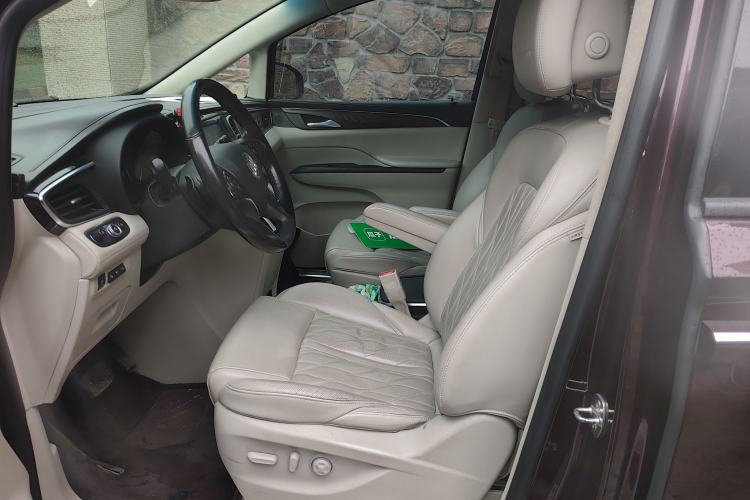 Used Buick GL8 2017 28T Avenir Avia National Emission Standard V
