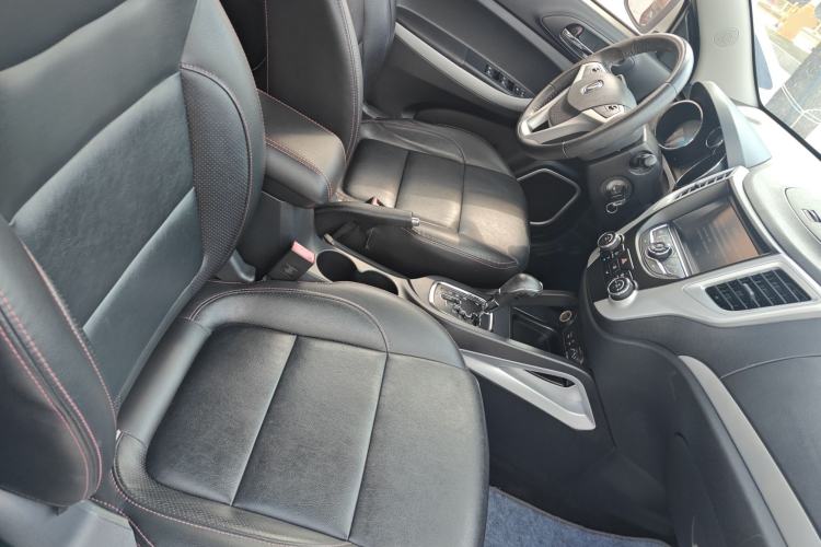 Used Changan CS35 2015 1.6L Automatic Luxury Model China V Standard
