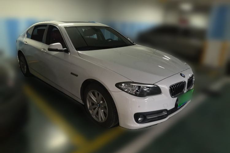 Used BMW 5 Series 2014 528Li Leading Model
