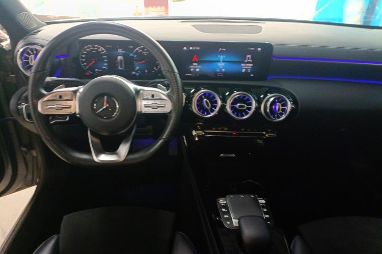 Used Mercedes-Benz A-Class 2021 A 200 L Sport Sedan Fashion Model
