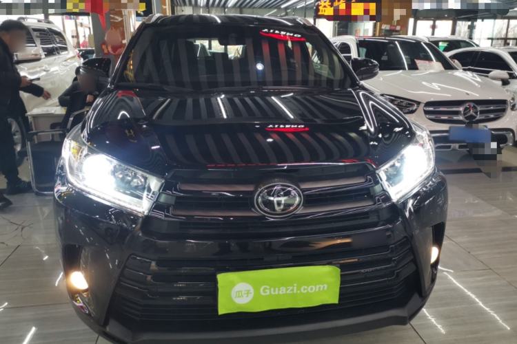 Used Toyota Highlander 2018 2.0T Four-Wheel Drive Luxury Edition 7 Seats China V Emission Standard

