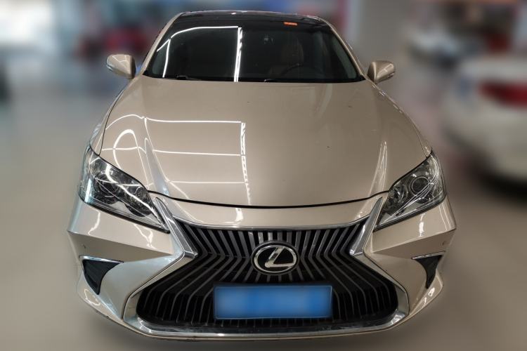 Used Lexus ES 2010 350 Prestige Edition Front