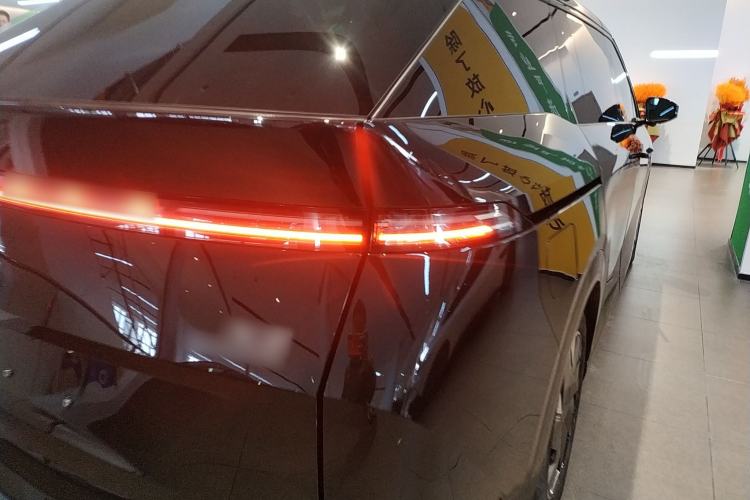 Used XPeng X9 2024 640 All-Wheel Drive High-Performance Max
