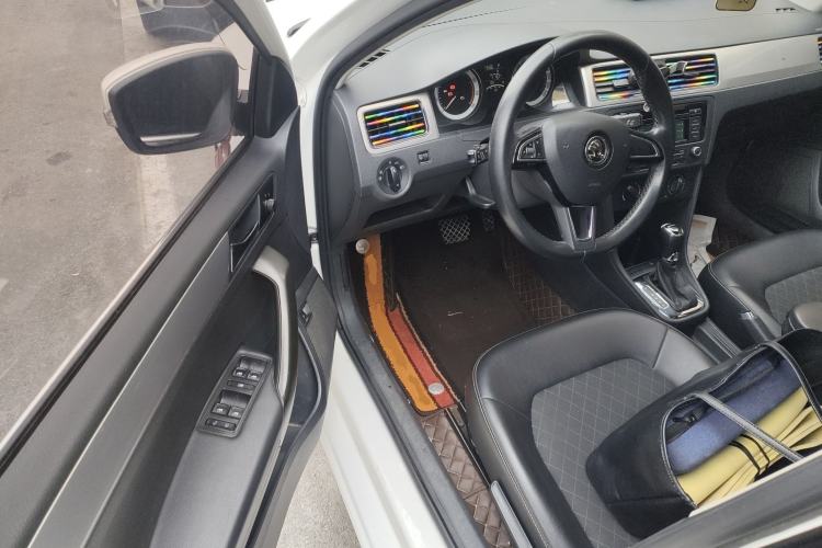 Used Skoda Rapid 2018 1.6L Automatic Comfort Edition
