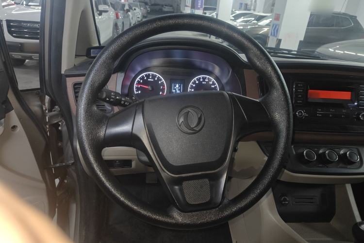 Used FORTHING Lingzhi 2019 M5L 1.6L 7-Seater Base Model China VI Standard