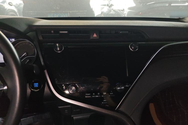Used Toyota Camry 2019 2.5G Luxury Edition China V Standard Audio And AC Panel