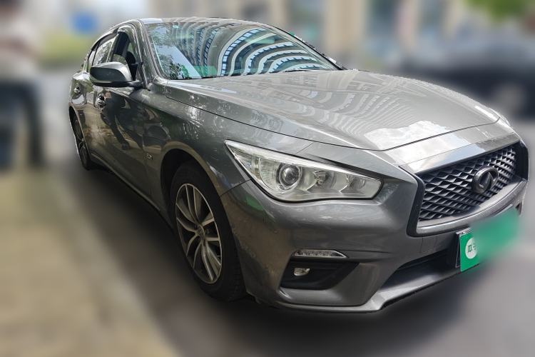 Used Infiniti Q50L 2021 2.0T Comfort Edition Front Right 45 Deg