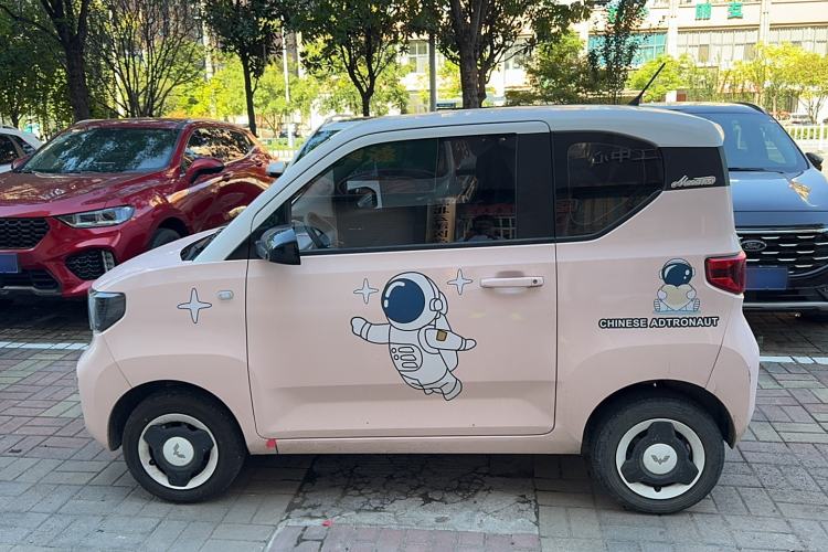 Used Wuling Hongguang MINIEV 2021 Macaron Fashion Edition Lithium-Ion Battery