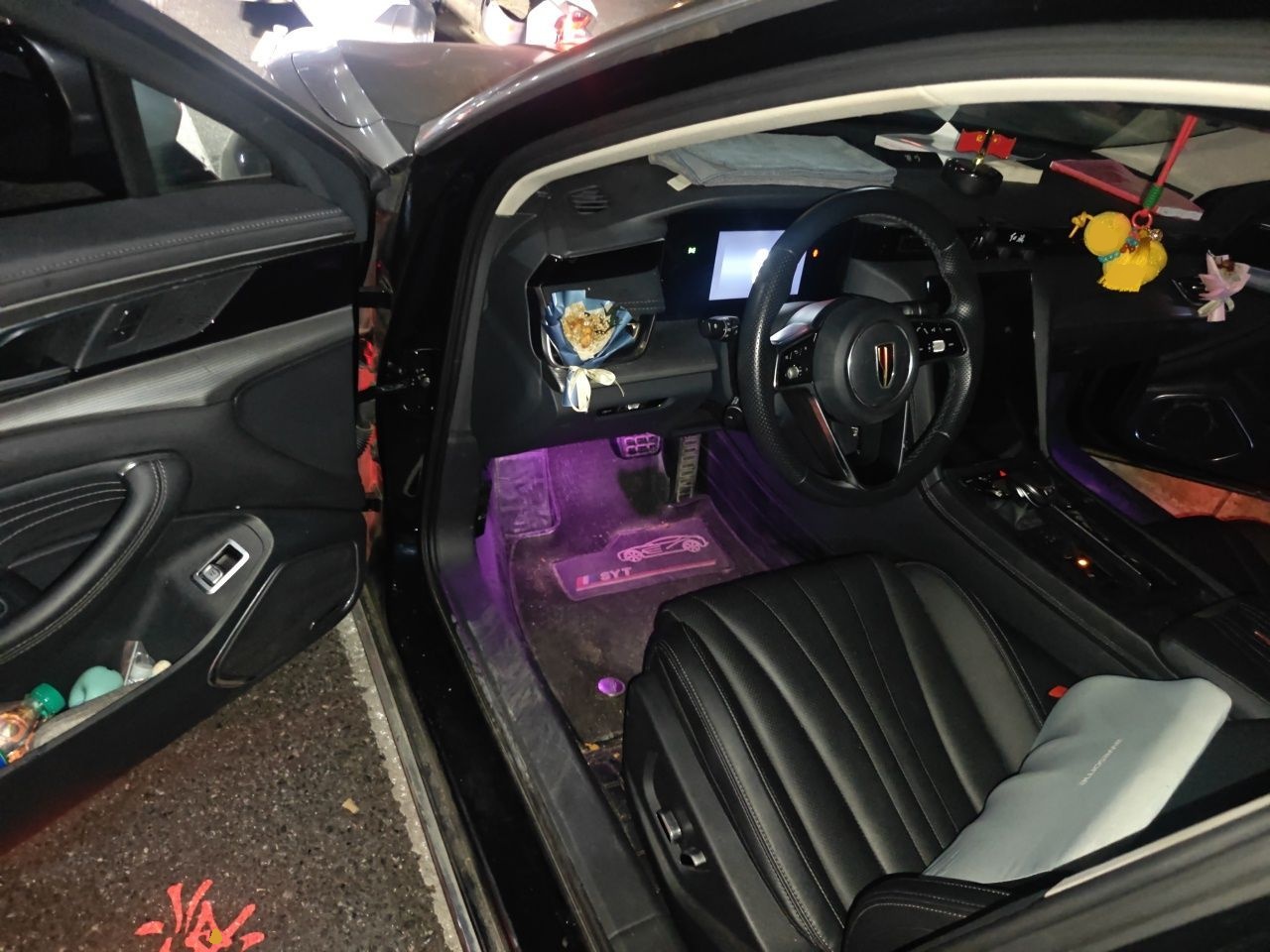 Hongqi H5 2024 1.5T DCT Smart Connect Flagship Edition - Chinese Trim Yun — снимка 16