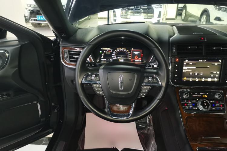 Used Lincoln Continental 2019 2.0T Two-Wheel Drive Prestige Version China VI Standard
