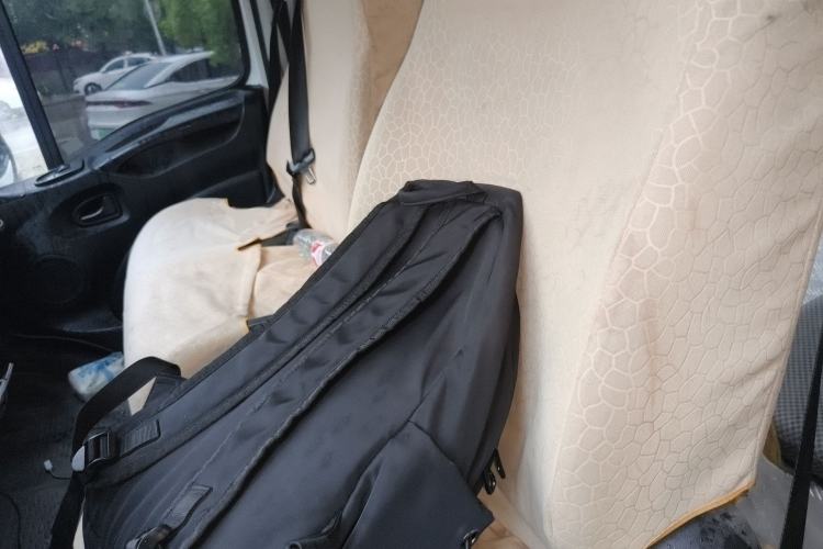 Used Iveco Eurocargo 2021 2.0T Manual Super-Rui Short Wheelbase Low-Roof Side-Hinged Door F1A Left Front Seat