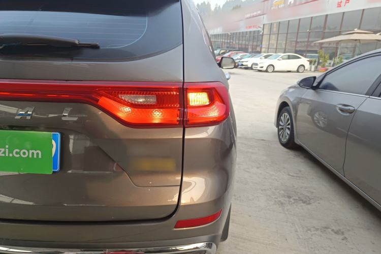 Used Haval M6 2021 PLUS 1.5T DCT Elite Smart Connectivity Model